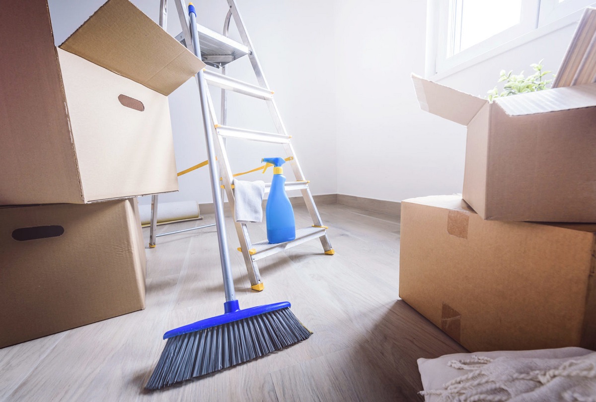 Top 3 Reasons to Hire Professional Cleaners for Move-In/Move-Out Cleaning hero image
