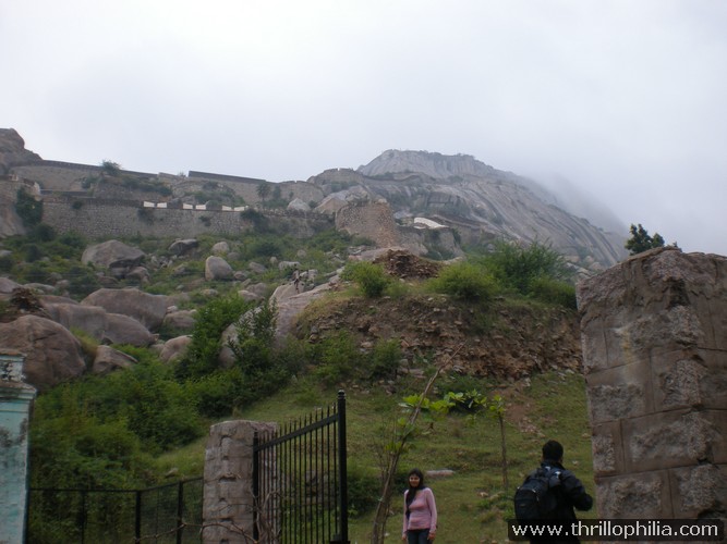 Trek to Madhugiri fort