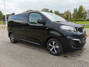 Usado Peugeot Traveller 2020 image