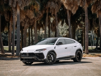 Lamborghini Urus rental in Miami image