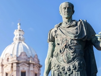 The Iconic Julius Caesar Statue in Rome: A Symbol of Power image
