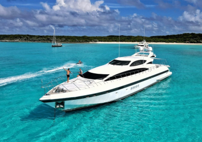 The Rise of Yacht-Based Events: Why Weddings and Corporate Parties Are Moving to the Water blog image