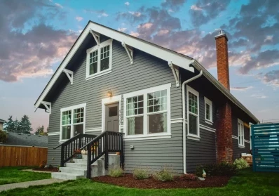 Expert Tips for Choosing the Right Siding for Your Home with New Image Siding blog image