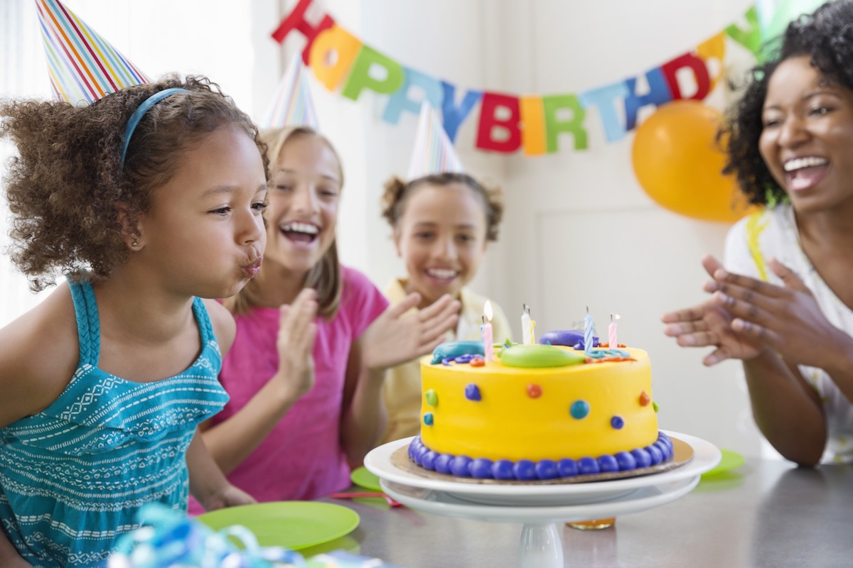 Why At-Home Kids’ Parties Are Replacing Venue Rentals in 2026 hero image